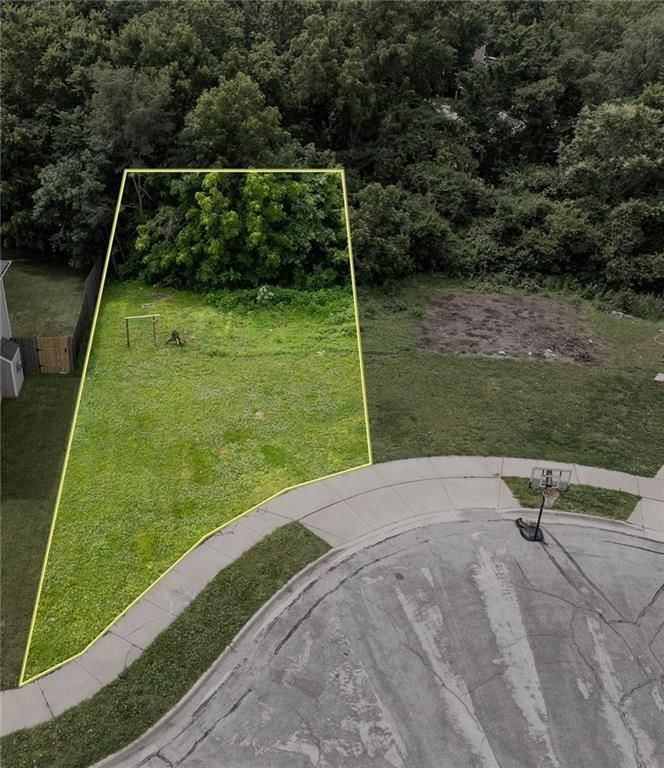 907 Anna Tappan Way, Lawrence, KS