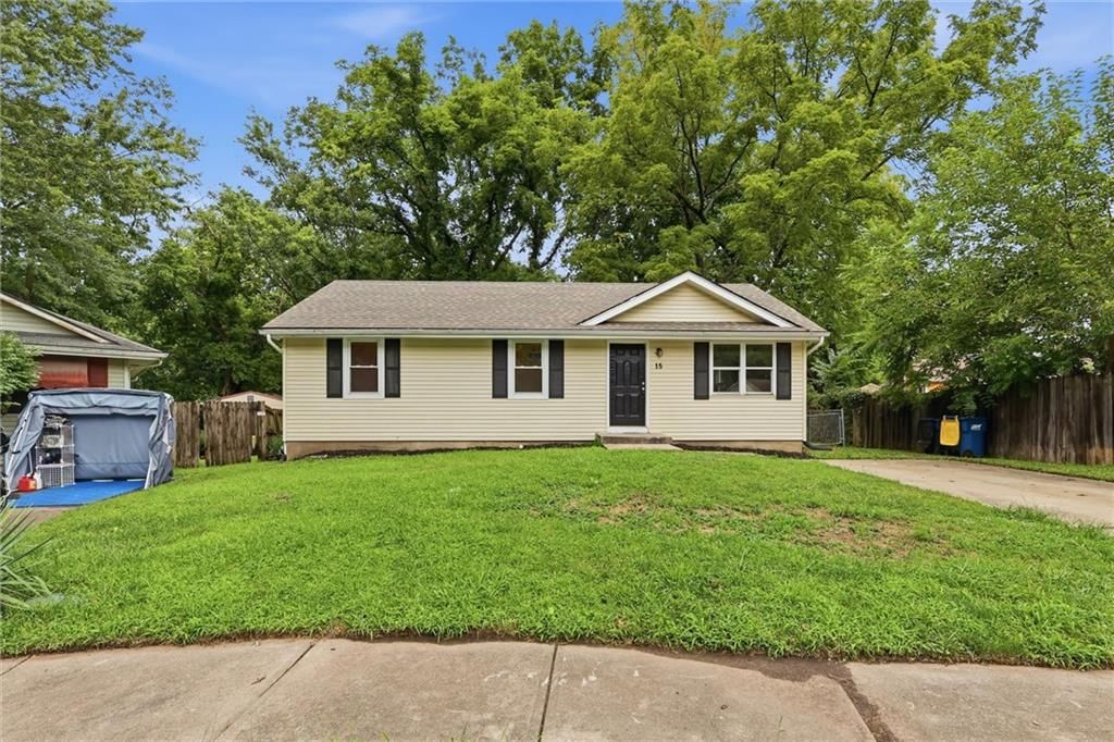 15 Brooks Court — photo 2