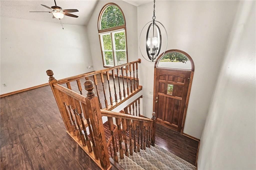 8325 N Allenton Drive — photo 2