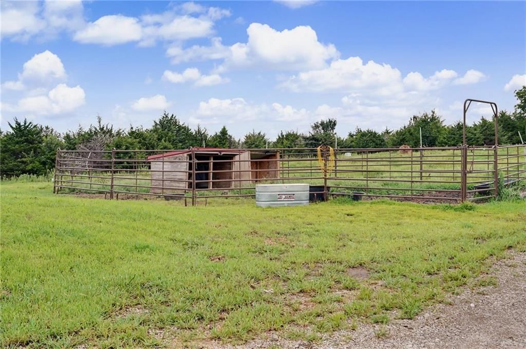 2216 Eisenhower Road — photo 32