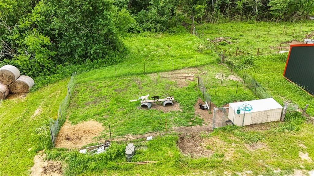 2216 Eisenhower Road — photo 48