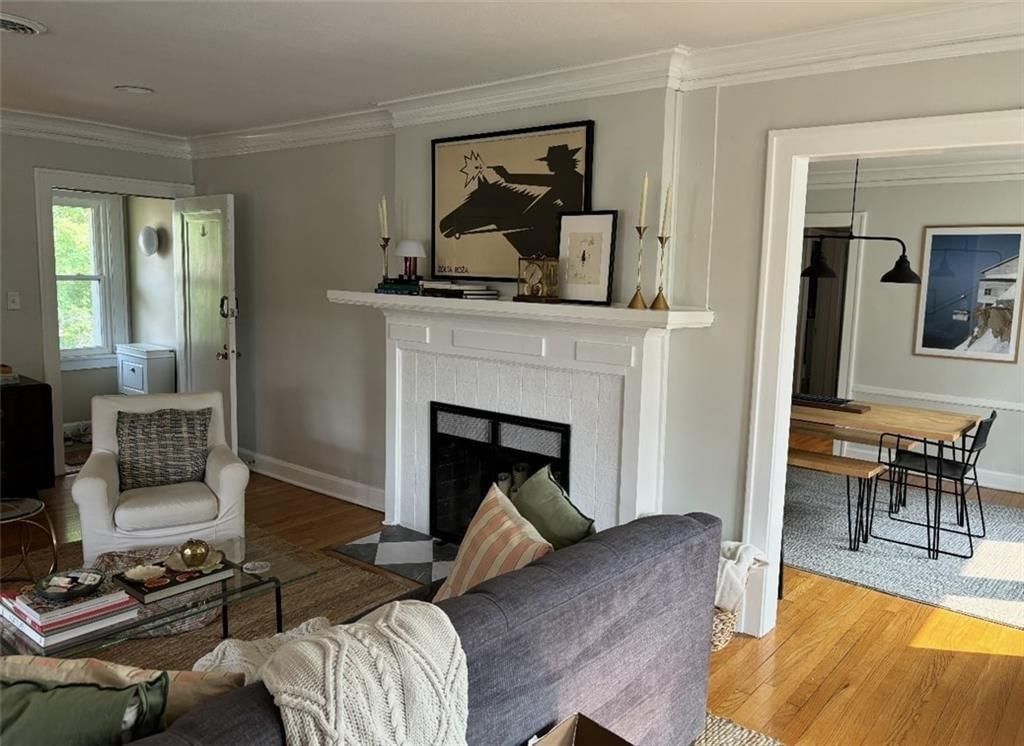 201 W 51st Terrace — photo 9