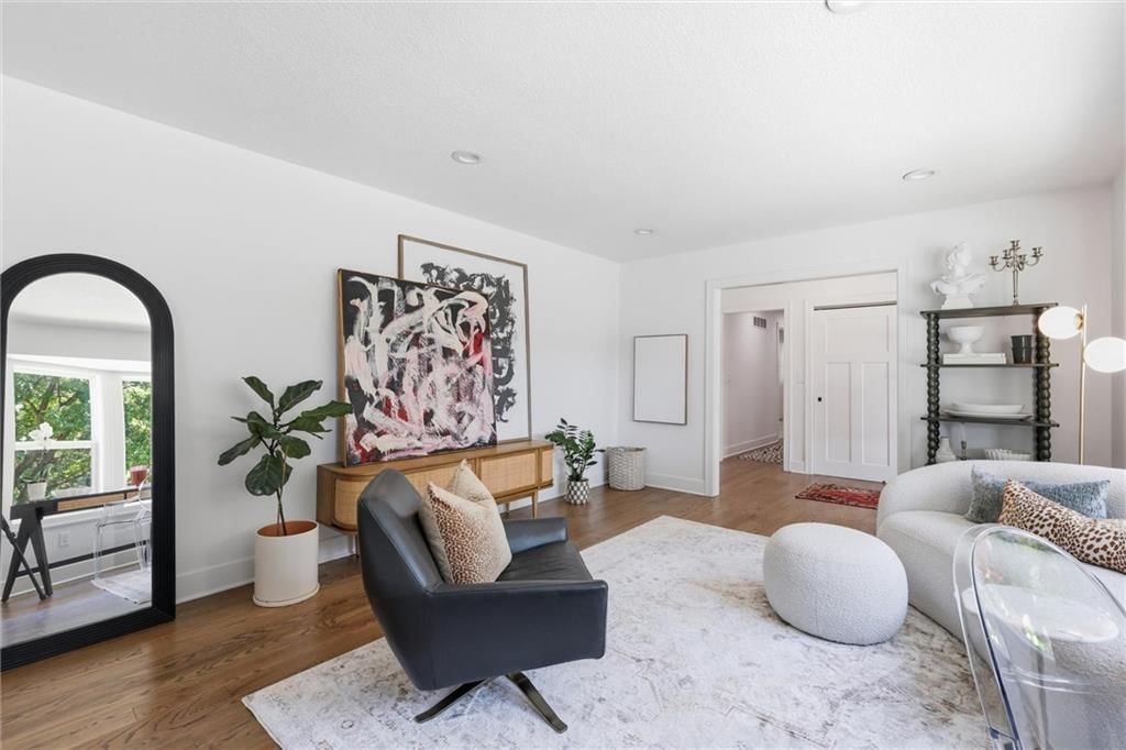 1007 W 113 Terrace — photo 17
