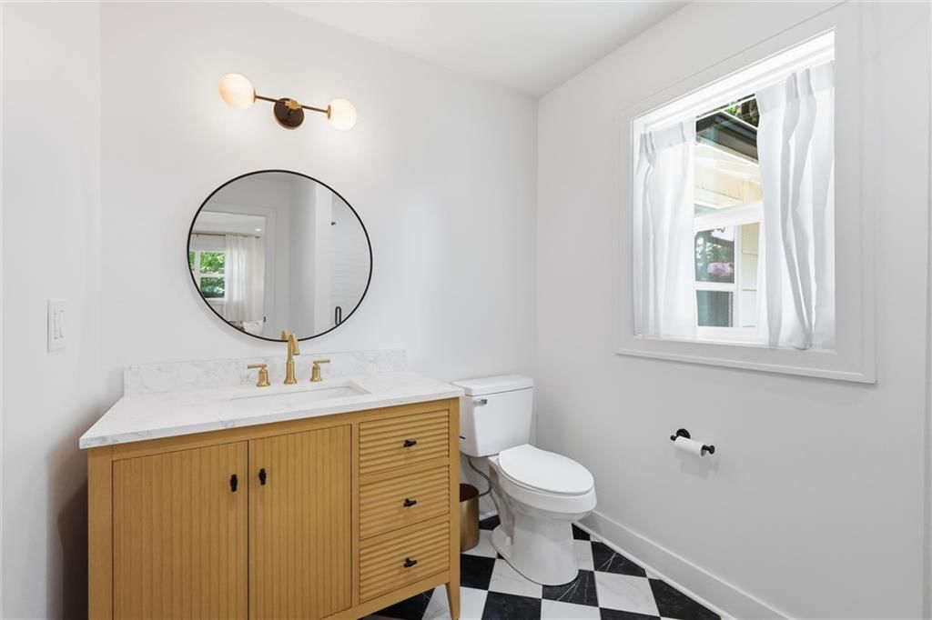 1007 W 113 Terrace — photo 36
