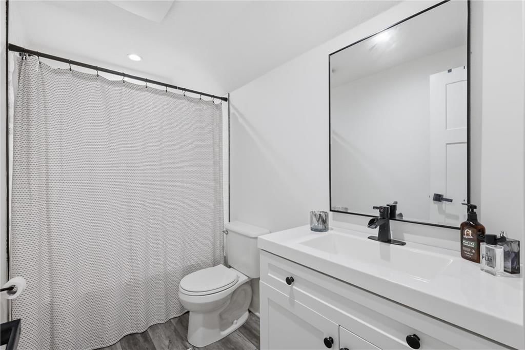 1007 W 113 Terrace — photo 41