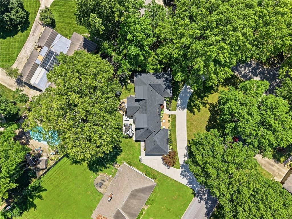 1007 W 113 Terrace — photo 54