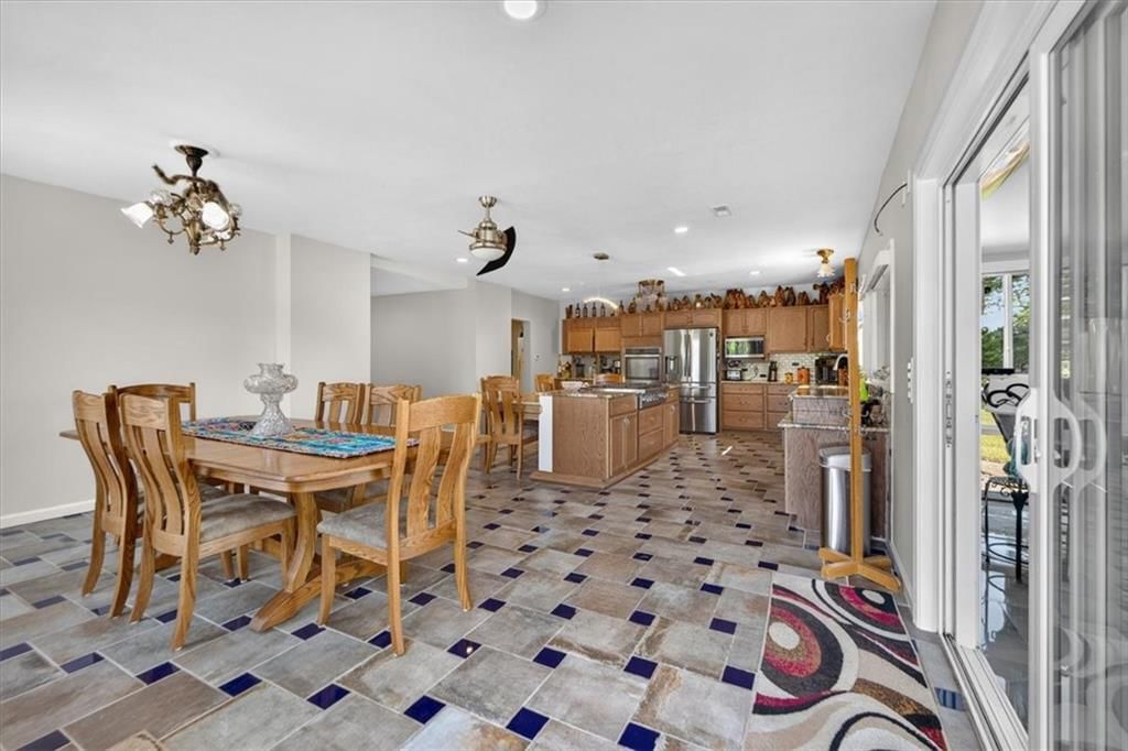 26025 Metcalf Road — photo 20