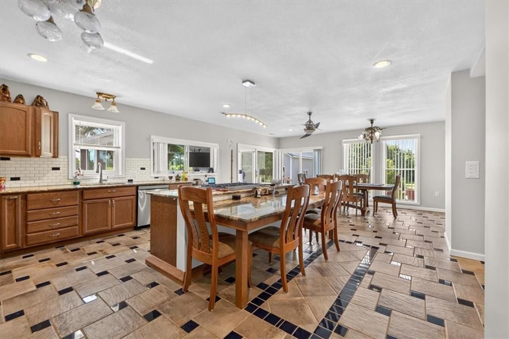 26025 Metcalf Road — photo 21