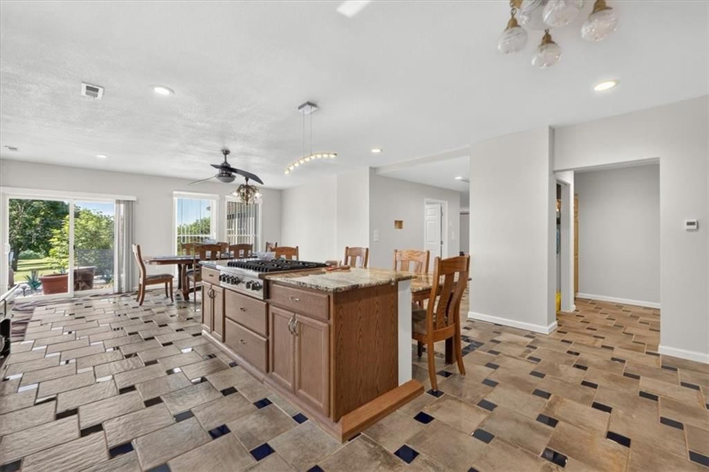 26025 Metcalf Road — photo 25