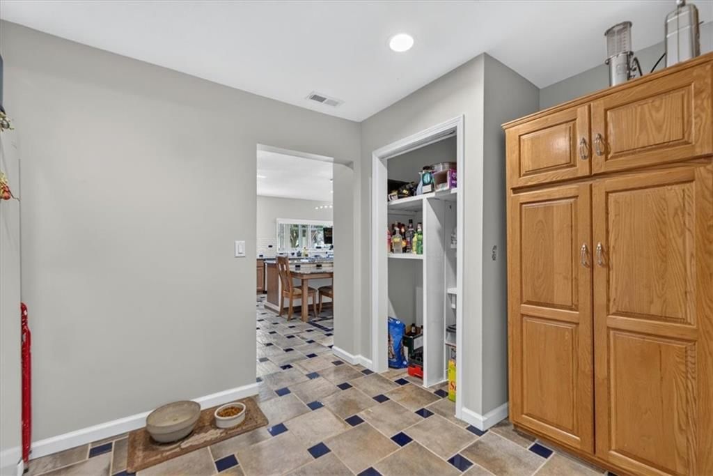 26025 Metcalf Road — photo 27