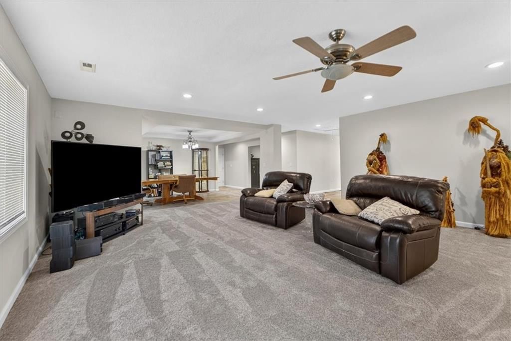 26025 Metcalf Road — photo 31