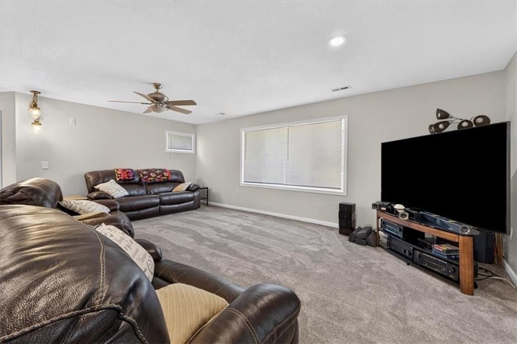 26025 Metcalf Road — photo 33