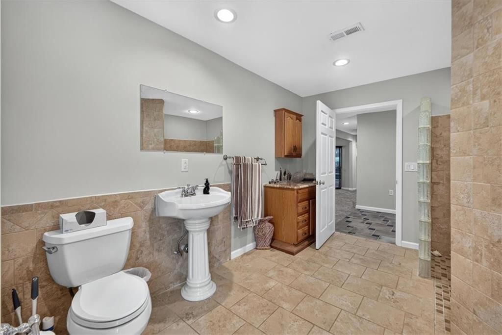 26025 Metcalf Road — photo 47