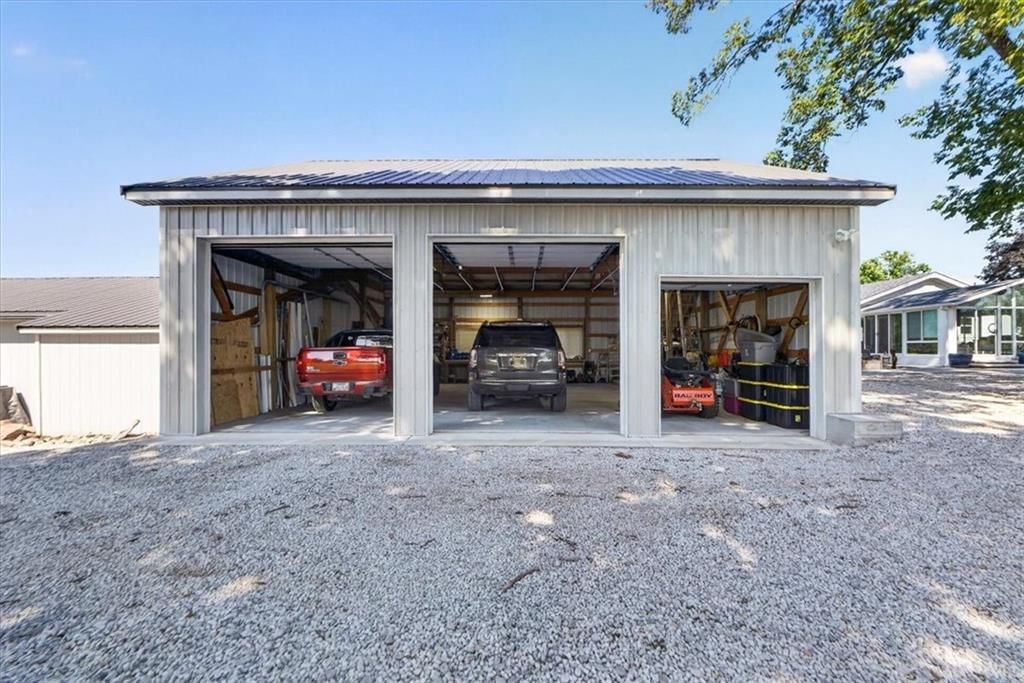 26025 Metcalf Road — photo 56