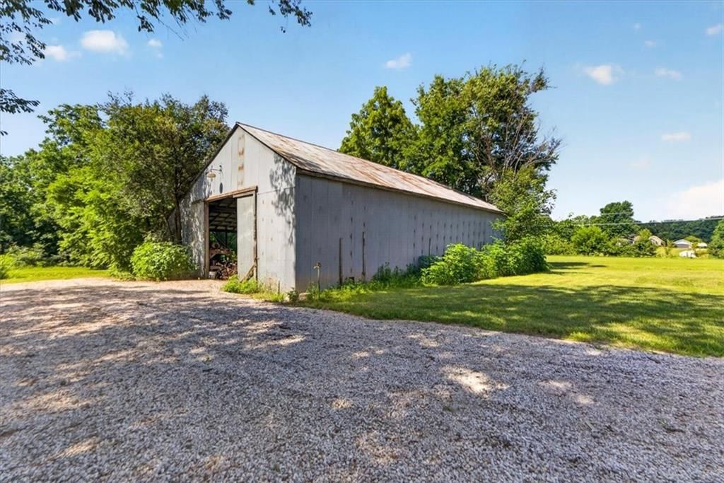 26025 Metcalf Road — photo 64