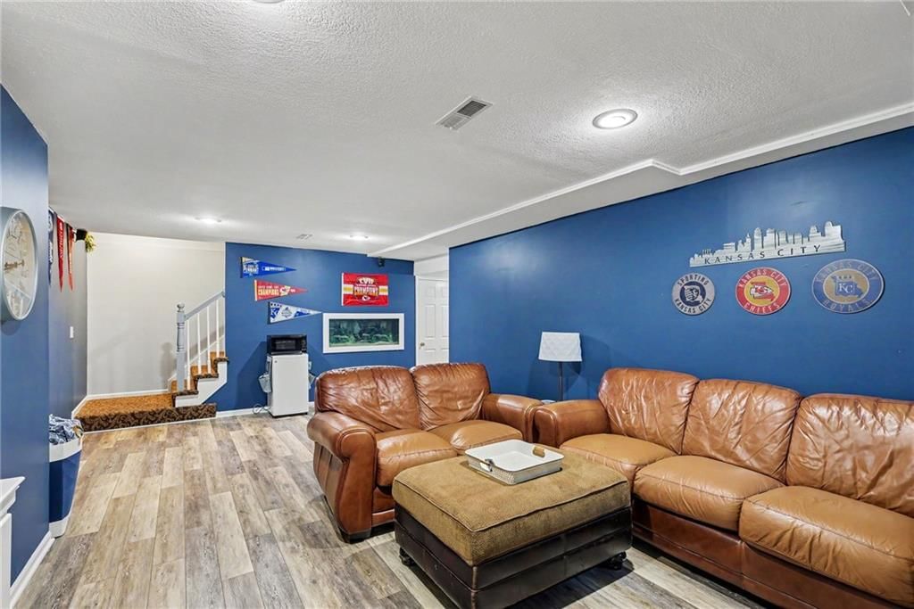 15249 W 139th Terrace — photo 31