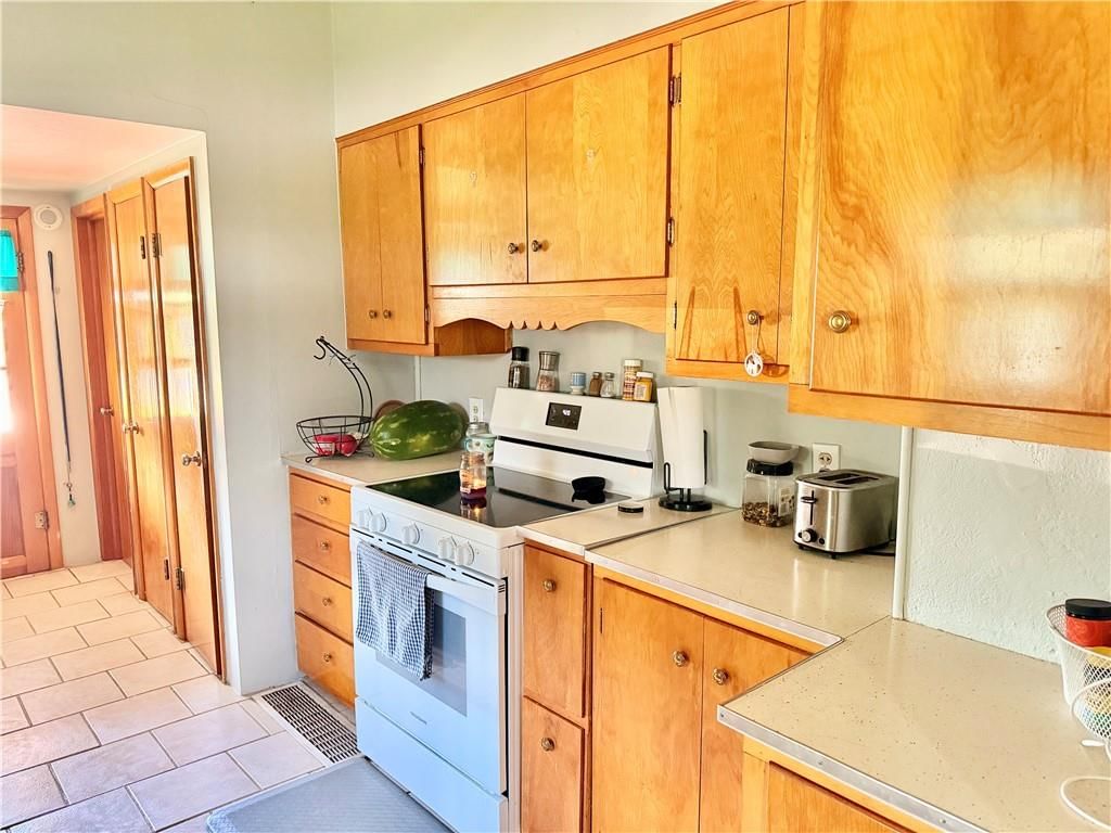 310 N Broadway Street — photo 7