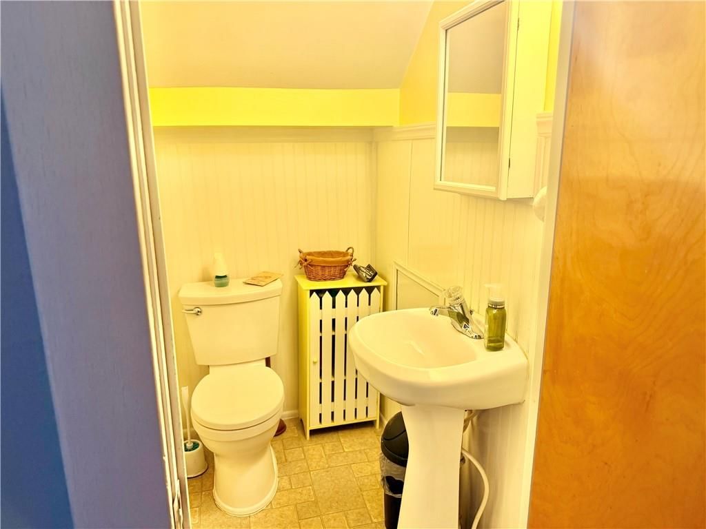 310 N Broadway Street — photo 13