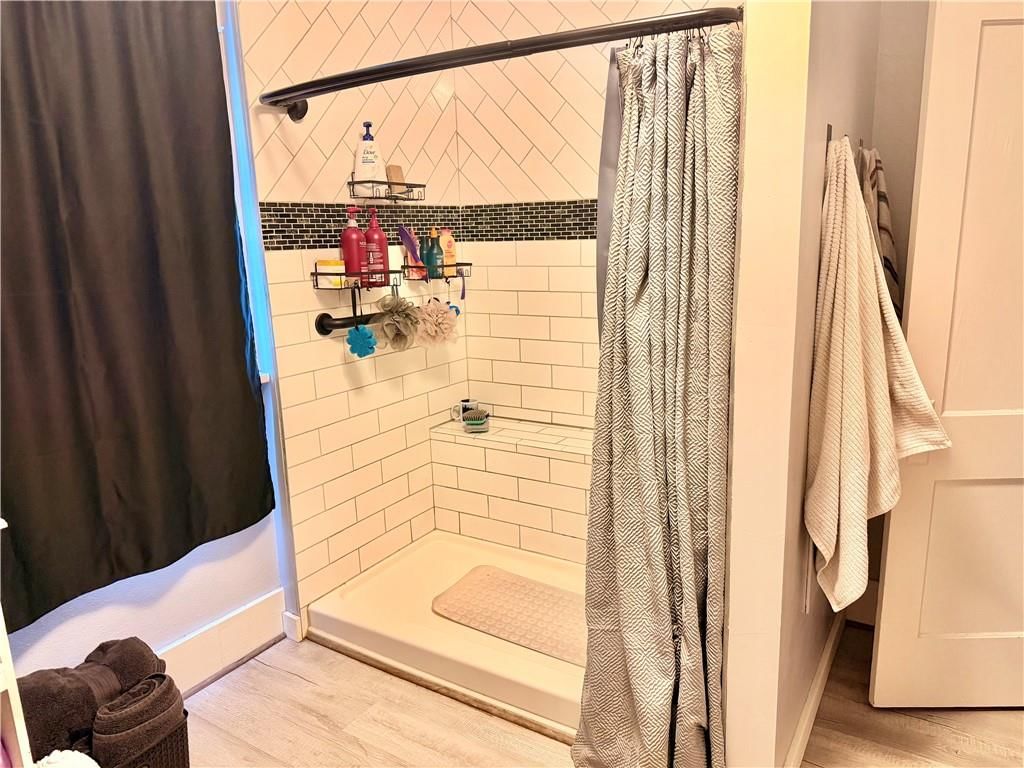 310 N Broadway Street — photo 15