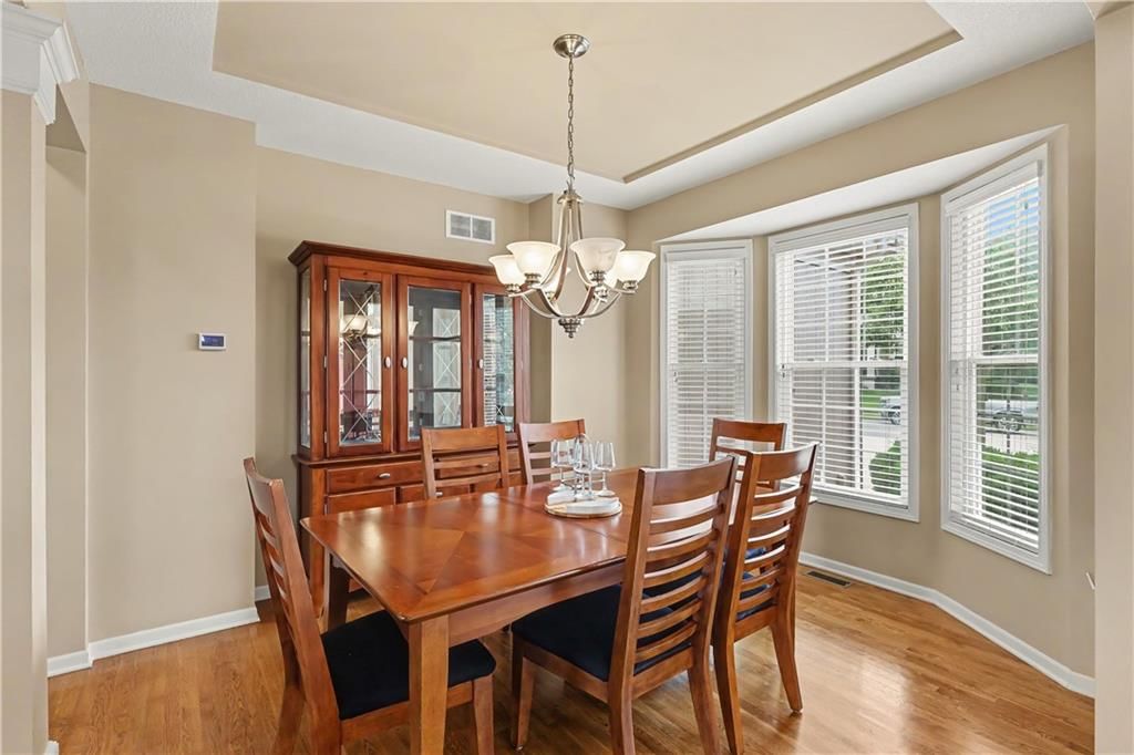 22504 W 55th Terrace — photo 9