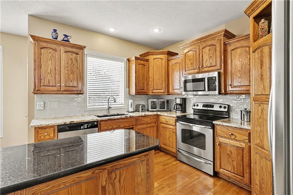 22504 W 55th Terrace — photo 13