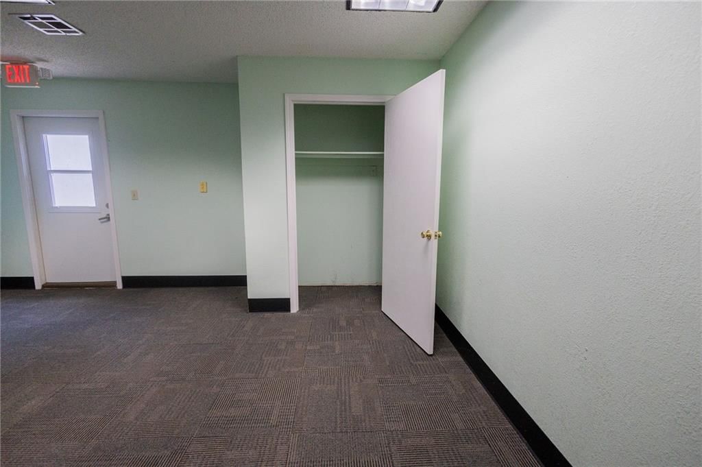 1201 S Willow Street — photo 41