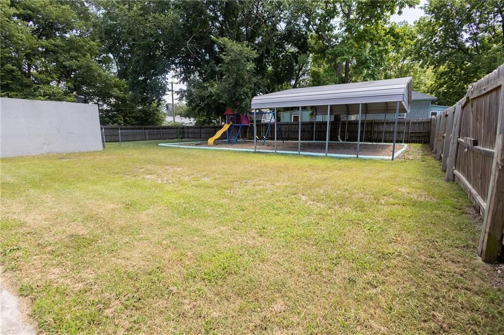1201 S Willow Street — photo 55