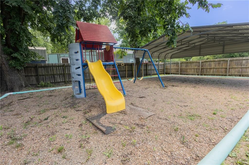 1201 S Willow Street — photo 56