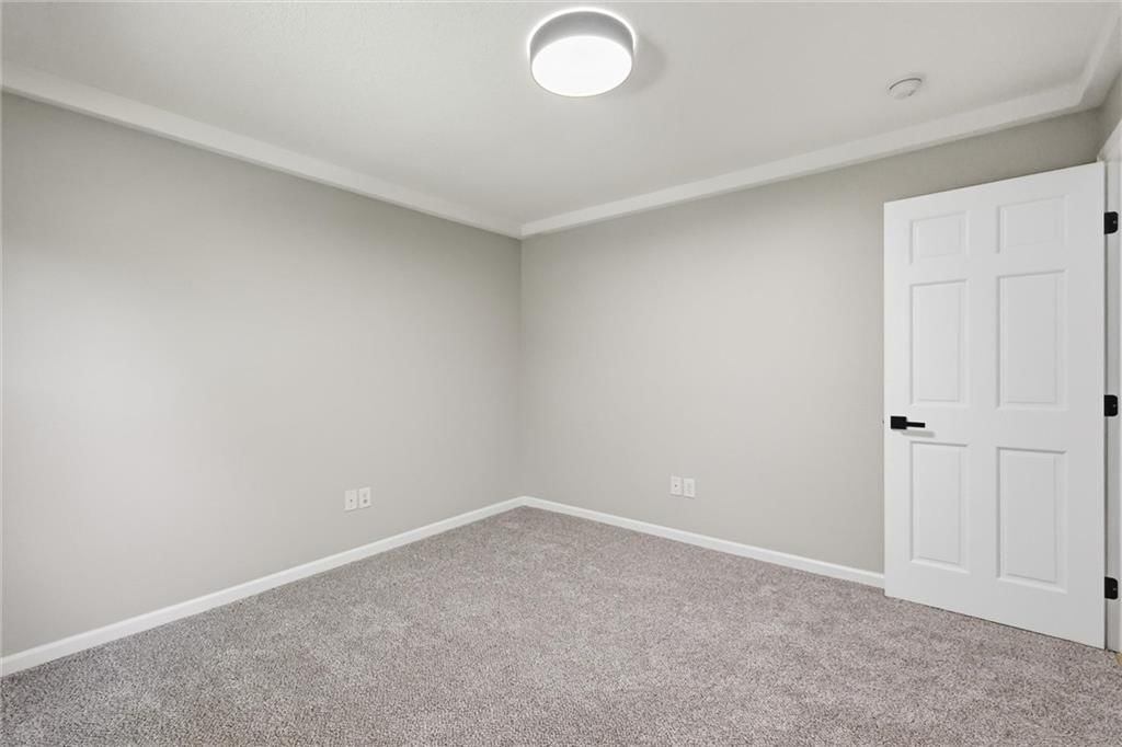 3002 N 121 Terrace — photo 16