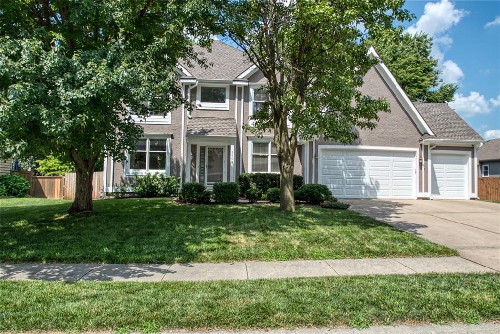 7704 N Shannon Avenue — photo 2