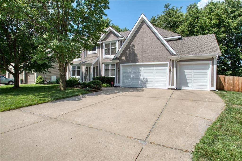 7704 N Shannon Avenue — photo 3