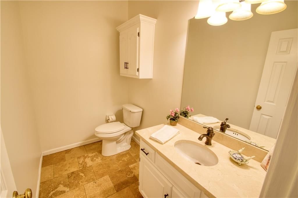 7704 N Shannon Avenue — photo 12