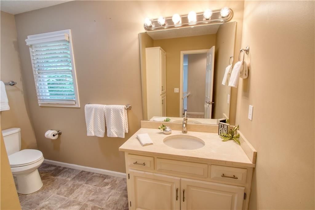 7704 N Shannon Avenue — photo 19