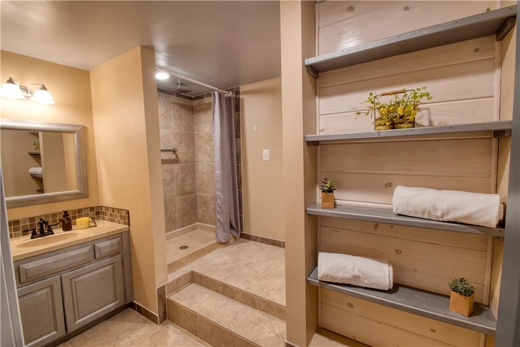 7704 N Shannon Avenue — photo 26