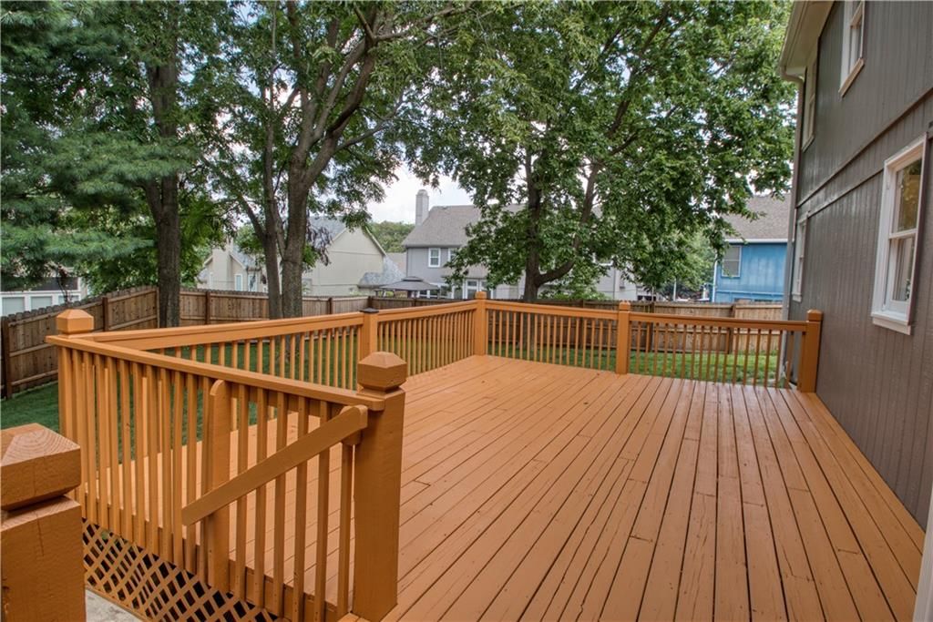 7704 N Shannon Avenue — photo 29