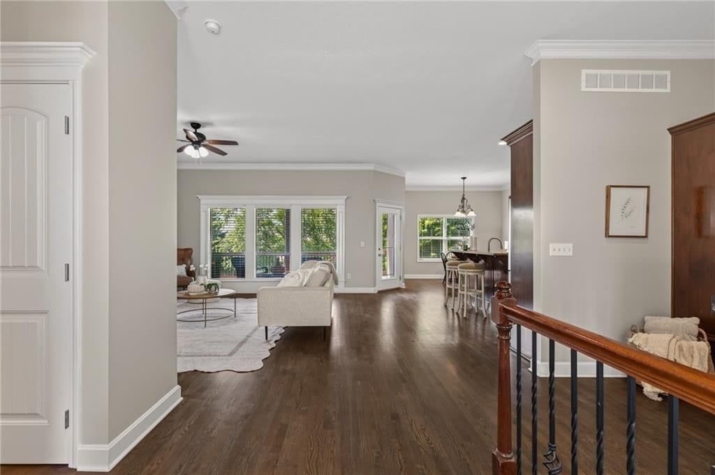 Photo 11 of 46 - 18425 W 193 Terrace, Spring Hill, KS 66083