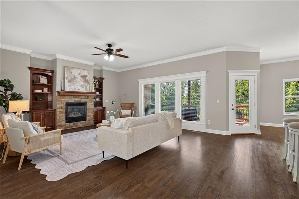 Photo 12 of 46 - 18425 W 193 Terrace, Spring Hill, KS 66083