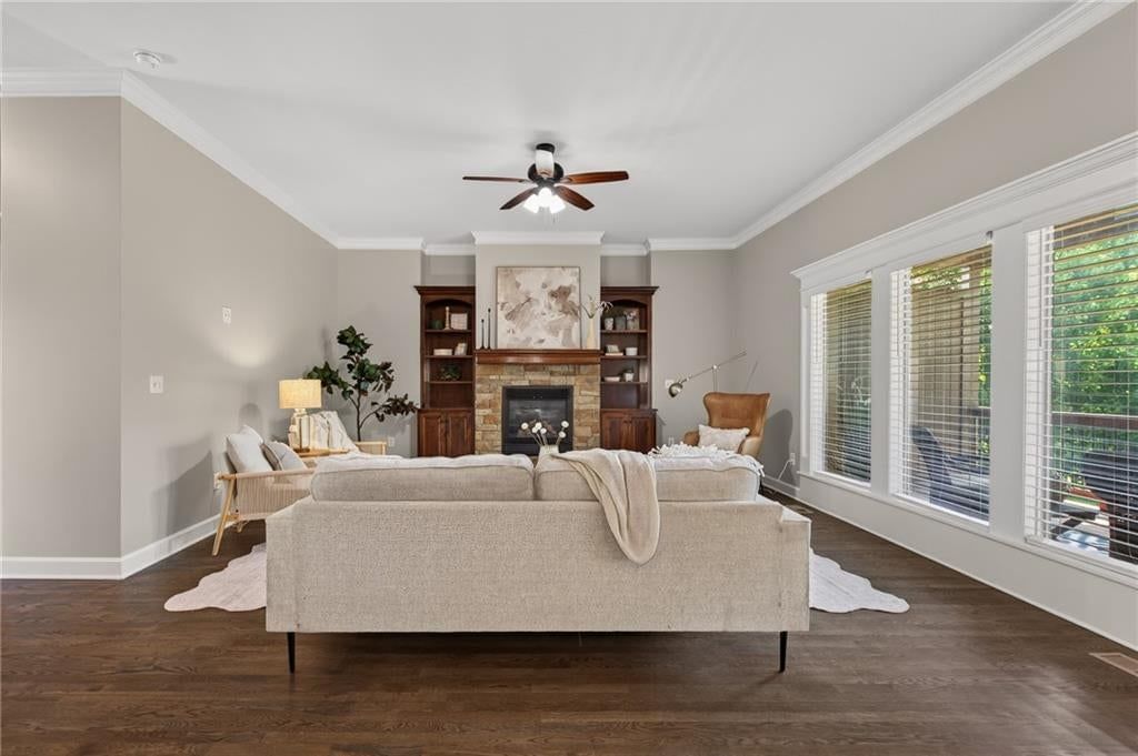 Photo 13 of 46 - 18425 W 193 Terrace, Spring Hill, KS 66083