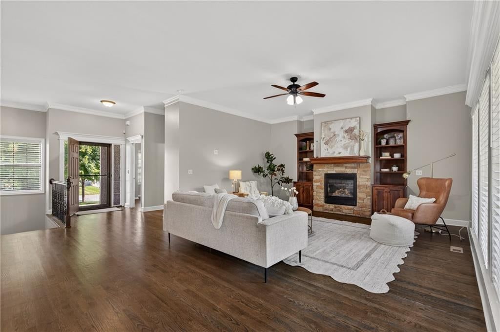 Photo 14 of 46 - 18425 W 193 Terrace, Spring Hill, KS 66083