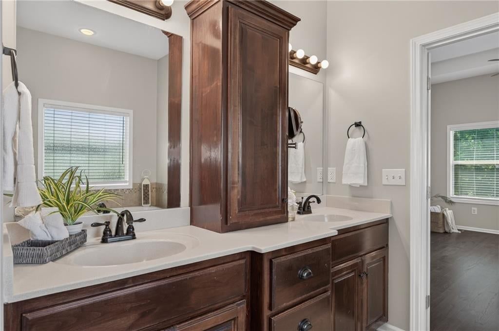Photo 33 of 46 - 18425 W 193 Terrace, Spring Hill, KS 66083