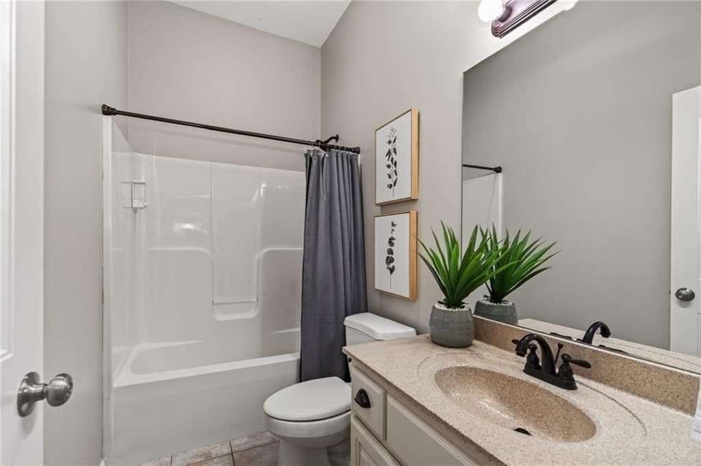 Photo 39 of 46 - 18425 W 193 Terrace, Spring Hill, KS 66083