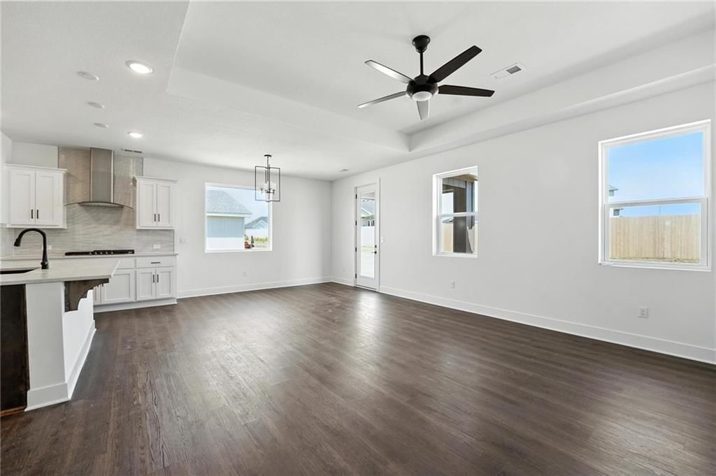 17542 Muncie Street — photo 18