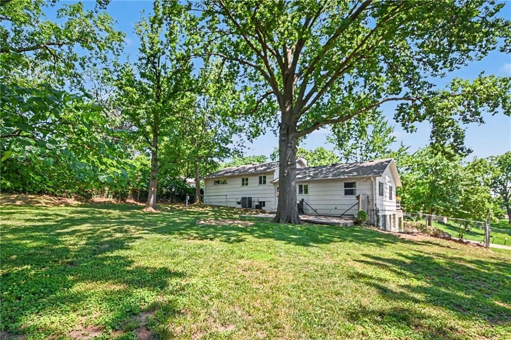 5808 NW Hutson Road — photo 32