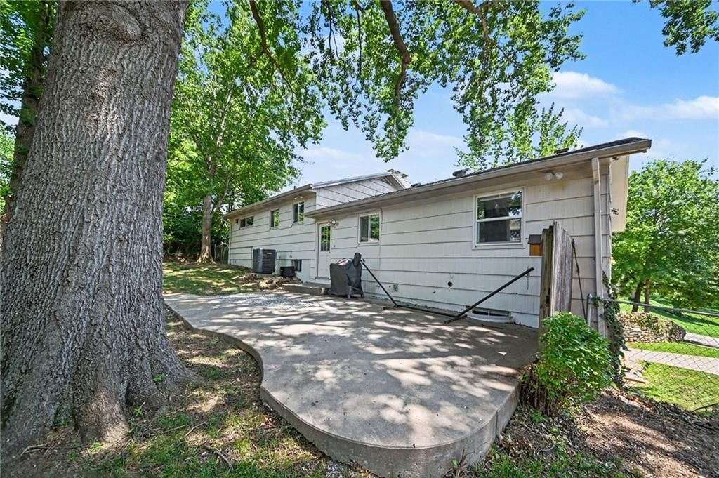 5808 NW Hutson Road — photo 34