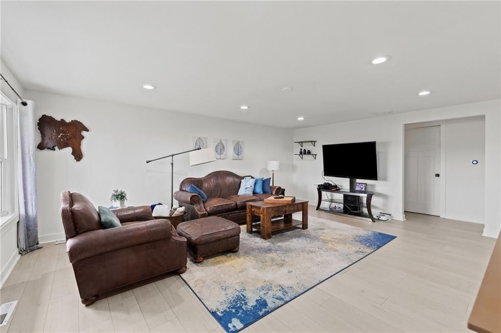 3003 E 171st Street — photo 3