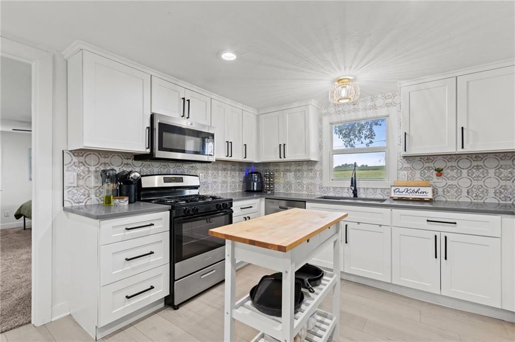 3003 E 171st Street — photo 9