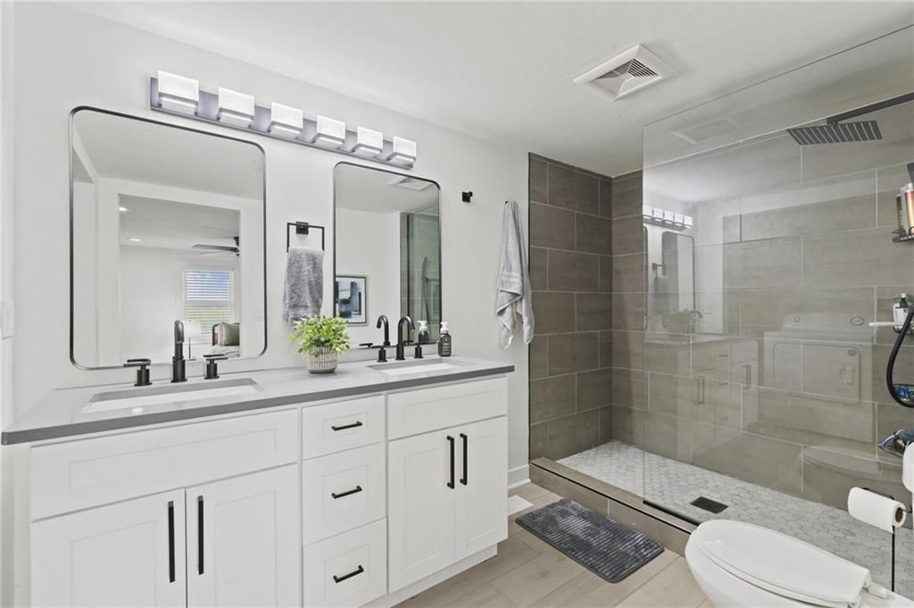 3003 E 171st Street — photo 14