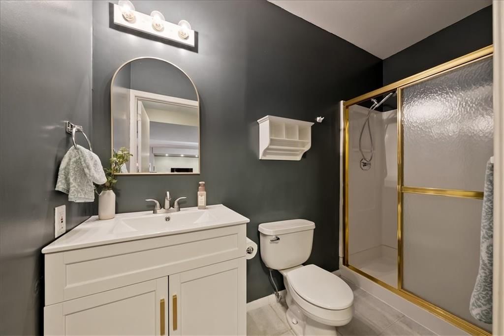 8517 N Barberry Avenue — photo 31