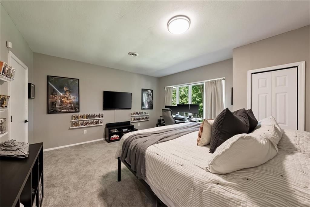 8517 N Barberry Avenue — photo 32