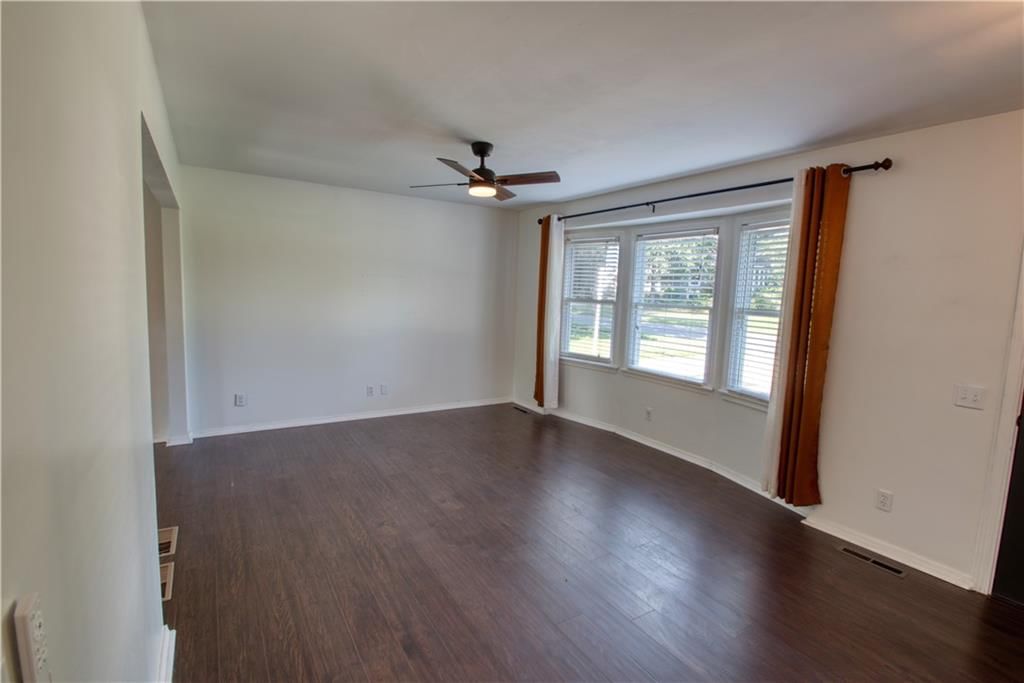 8938 Knox Lane — photo 4